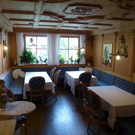 Garni Pineta Guest house